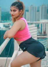 Gunjan Aras Nude with Full Face