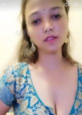 Insta Girl Showing Big Boobs on Live