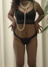 Roohi Nude and Rubbing Hariy Pussy